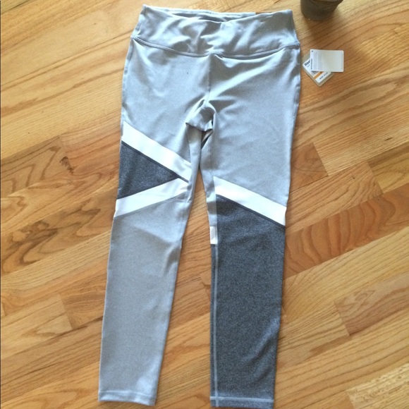 Reebok Pants - Reebok VIP 7/8 Legging NWT